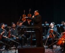 Concerto didático em Pinhais para rede municipal