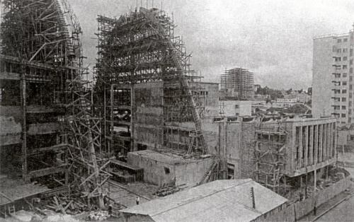 Construção do grande auditório do Teatro Guaíra