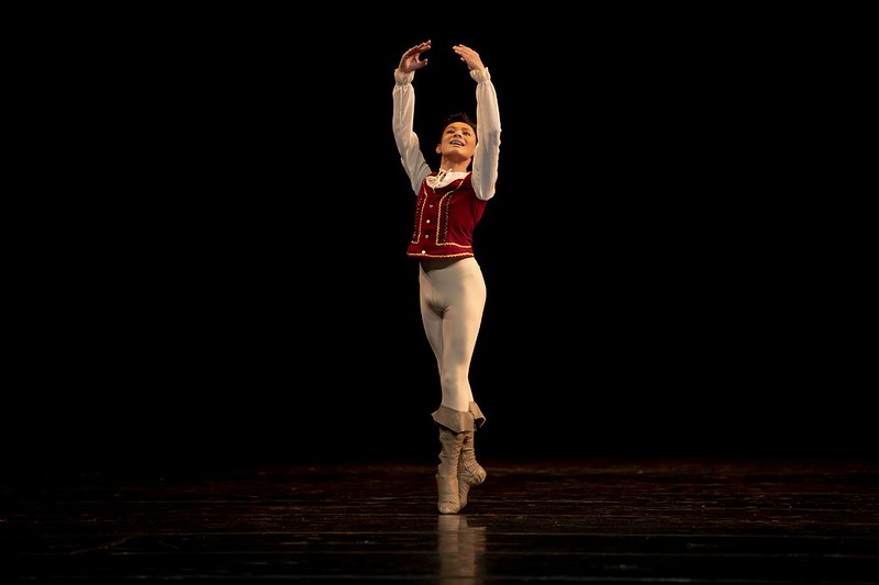 Escola de Dança Teatro Guaíra recebe 4 prêmios em festival virtual de dança