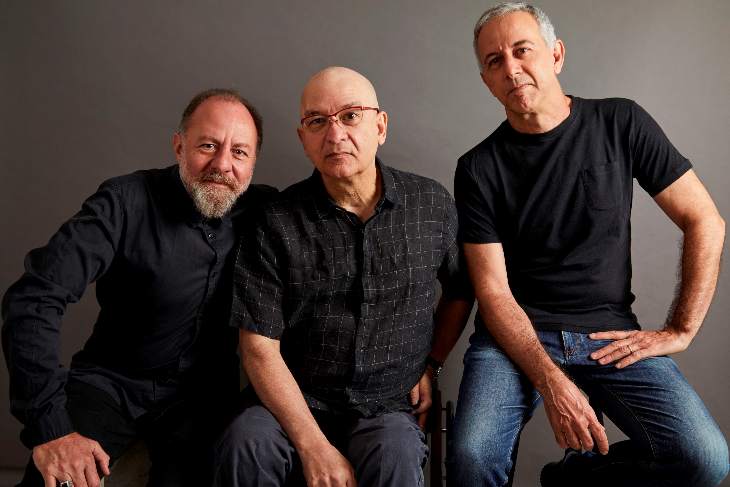 banda disposta para fotografia