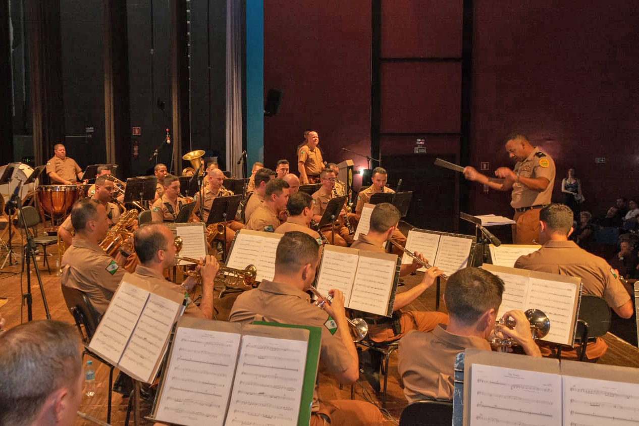 Banda da PM em apresentação.