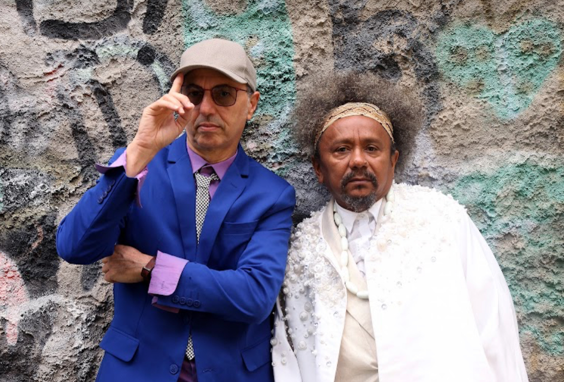 Chico César e Zeca Baleiro em imagem de divulgação do novo álbum