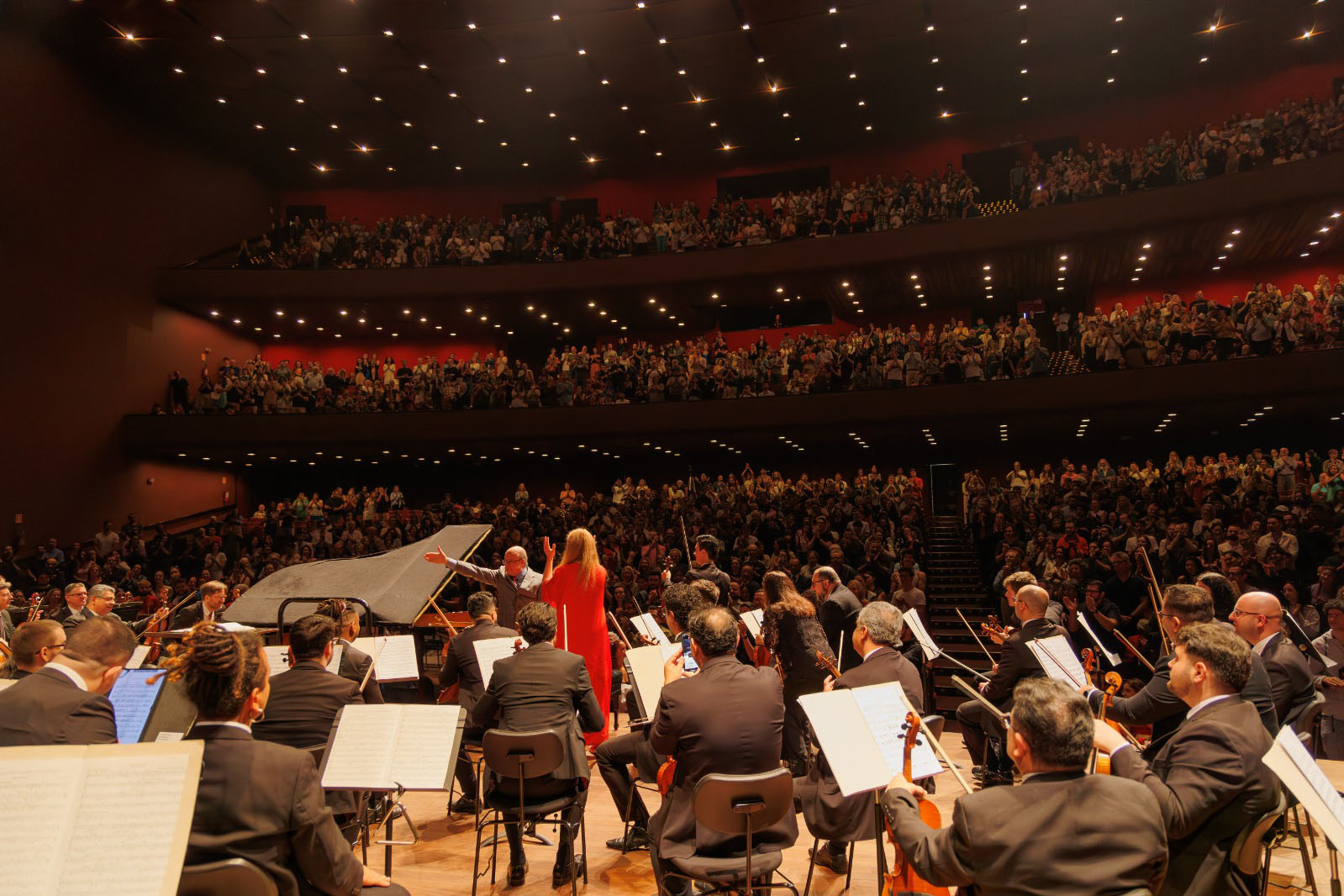 Orquestra Sinfonica do Paraná - concerto Serie Ouro Ciclo Brahms as quatro estações - Maestro Titular Roberto Tibiriçá - solista convidada valentina Lisitsa