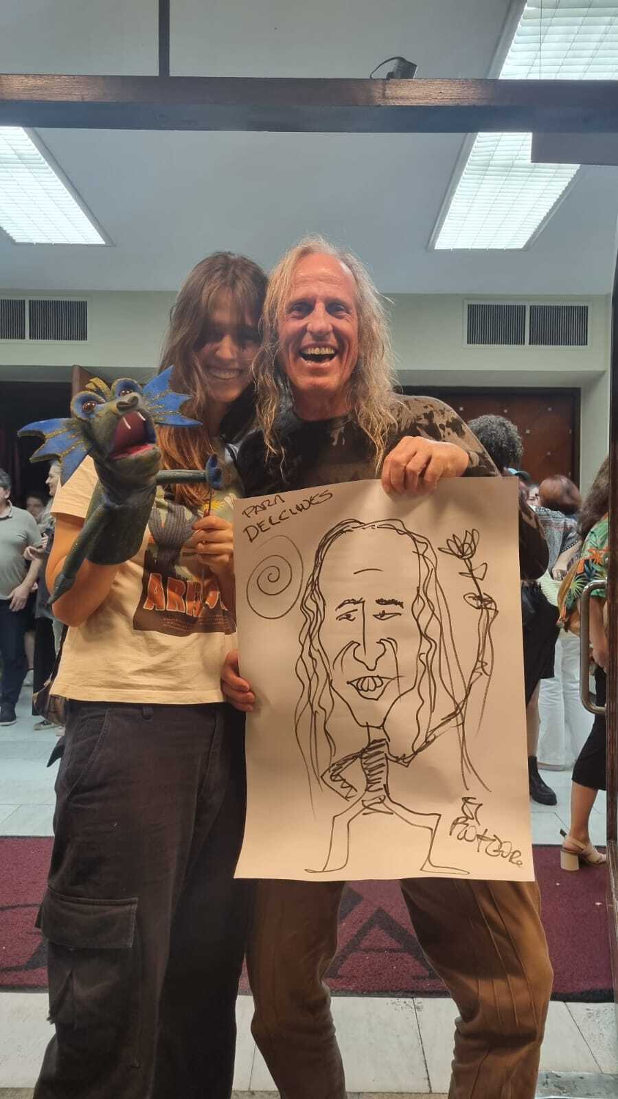 Deoclides Costa e a filha Gentila Costa vieram juntos assistir as apresentações do Festival de Bonecos