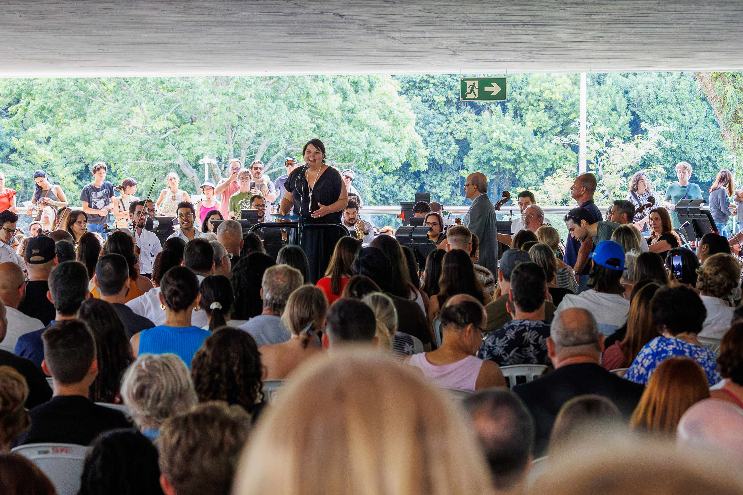 MON ficou lotado para celebrar a genialidade de Mozart com a Orquestra Sinfônica do Paraná, sob a regência do maestro Roberto Tibiriçá e a participação especial da soprano Marilia Vargas.