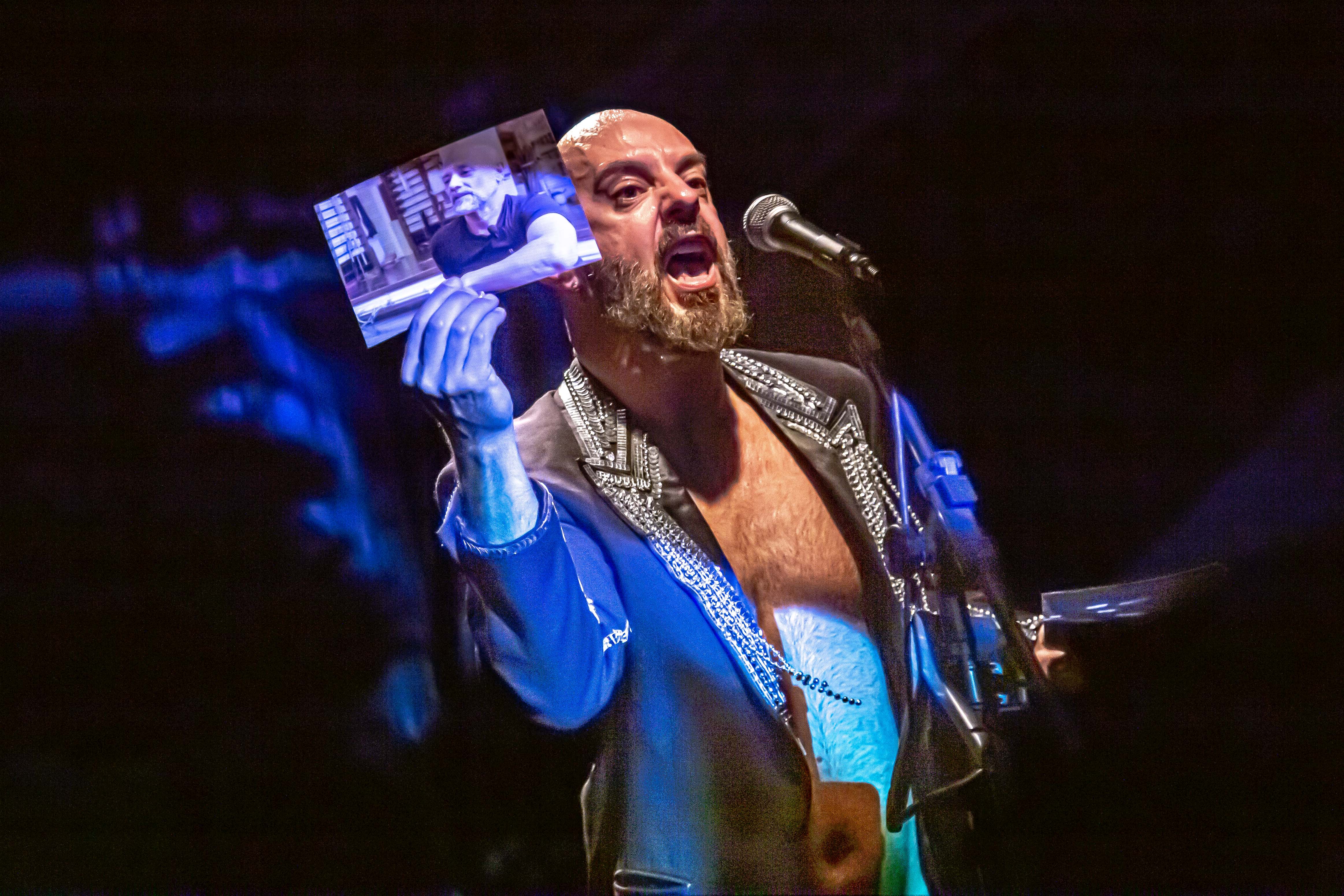 Espetáculo “Homens Pink” celebra a  ancestralidade LGBT+