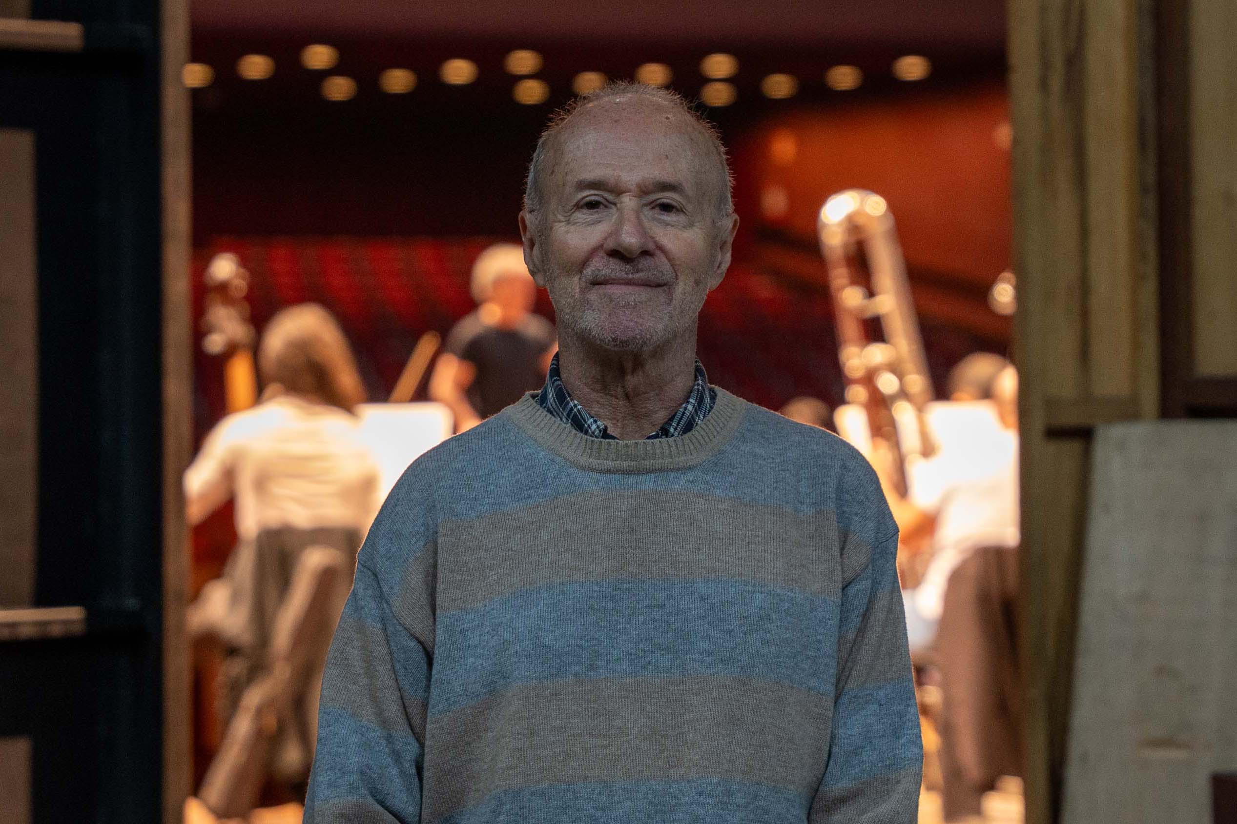 Antonio Thomazini, membro da orquestra, hoje atua nos bastidores, na produção dos concertos.
