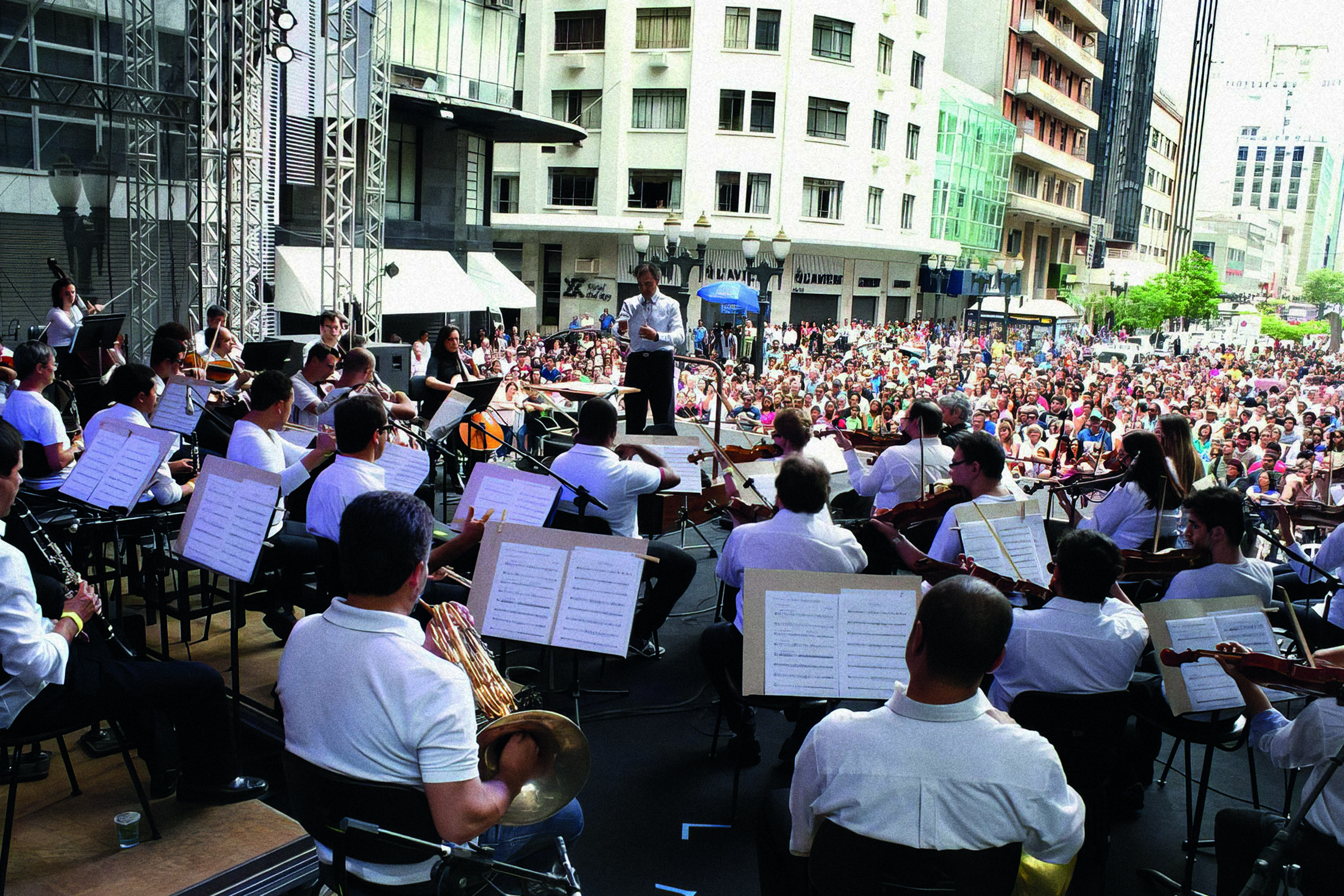 Projeto que leva Orquestra Sinfônica do Paraná para fora do Guaíra forma novas plateias