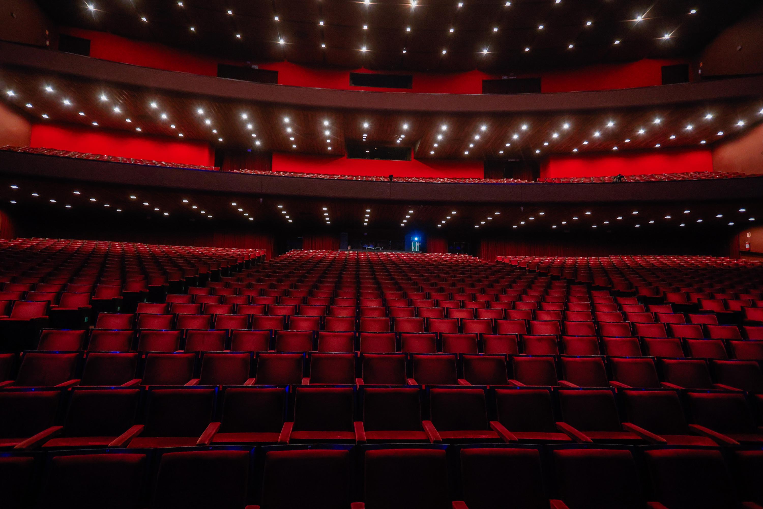 Teatro Guaíra abre datas para locação dos auditórios por escolas de dança do Paraná