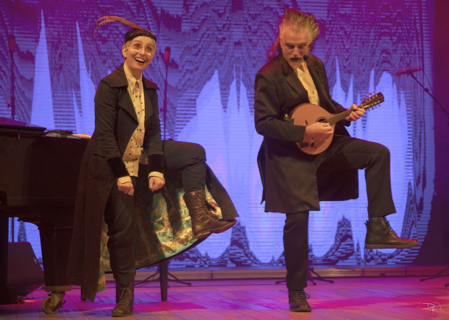 O universo cômico musical de Sbørnia Kontr’Atracka retorna ao Guaira