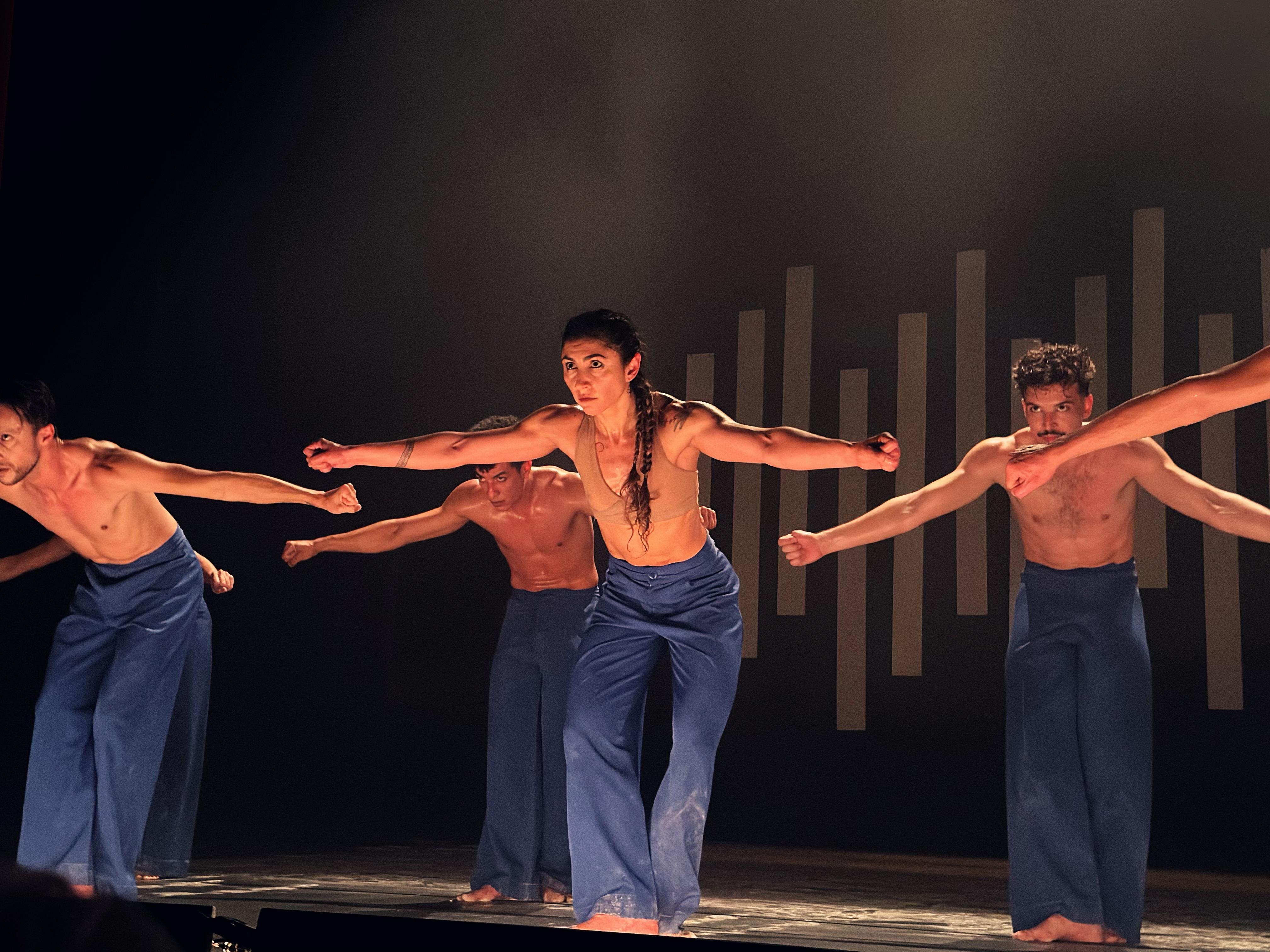 Balé Teatro Guaíra lota duas apresentações em Jacarezinho e emociona público do 20º Festival EnCena