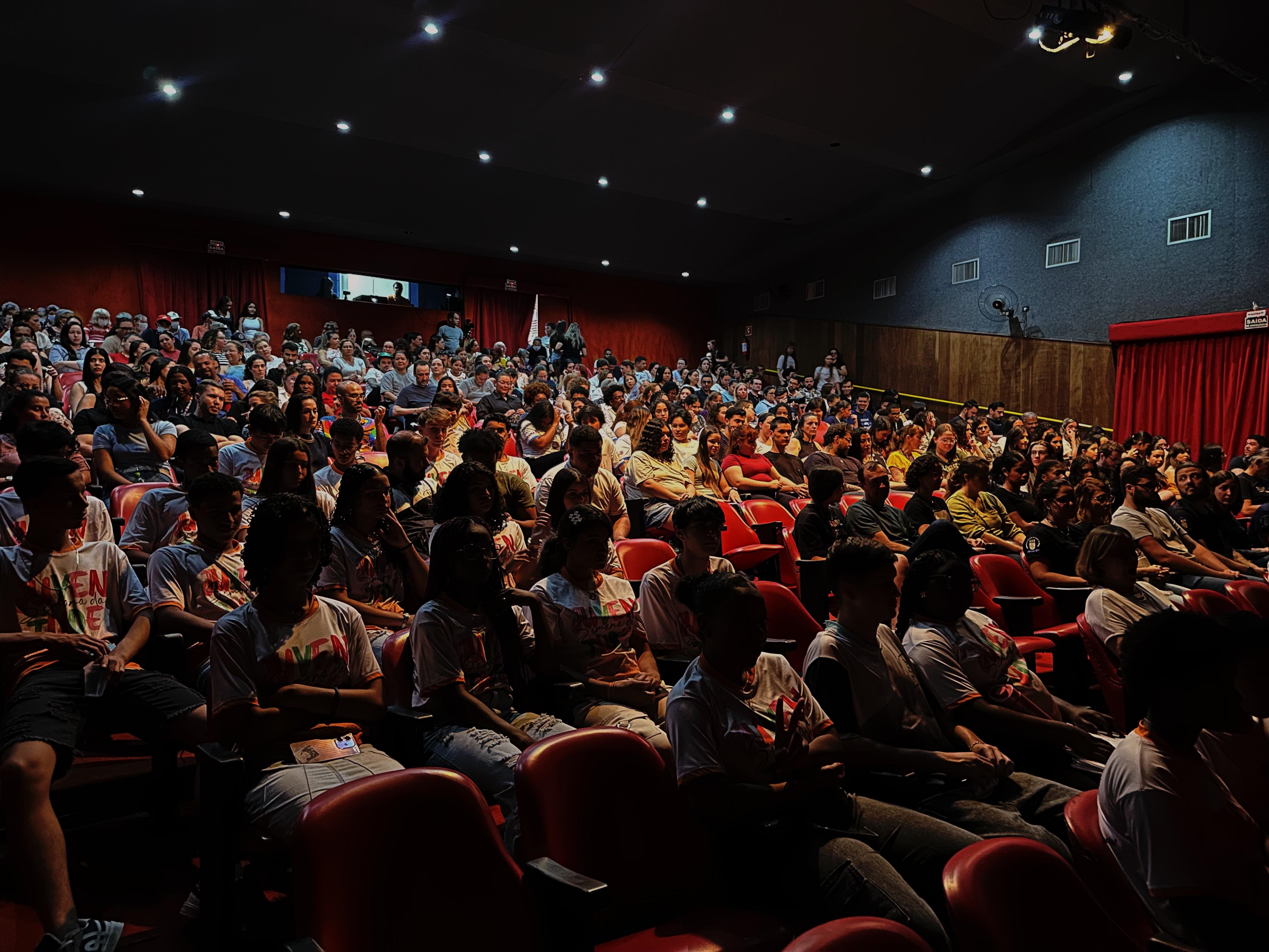 Balé Teatro Guaíra lota duas apresentações em Jacarezinho e emociona público do 20º Festival EnCena