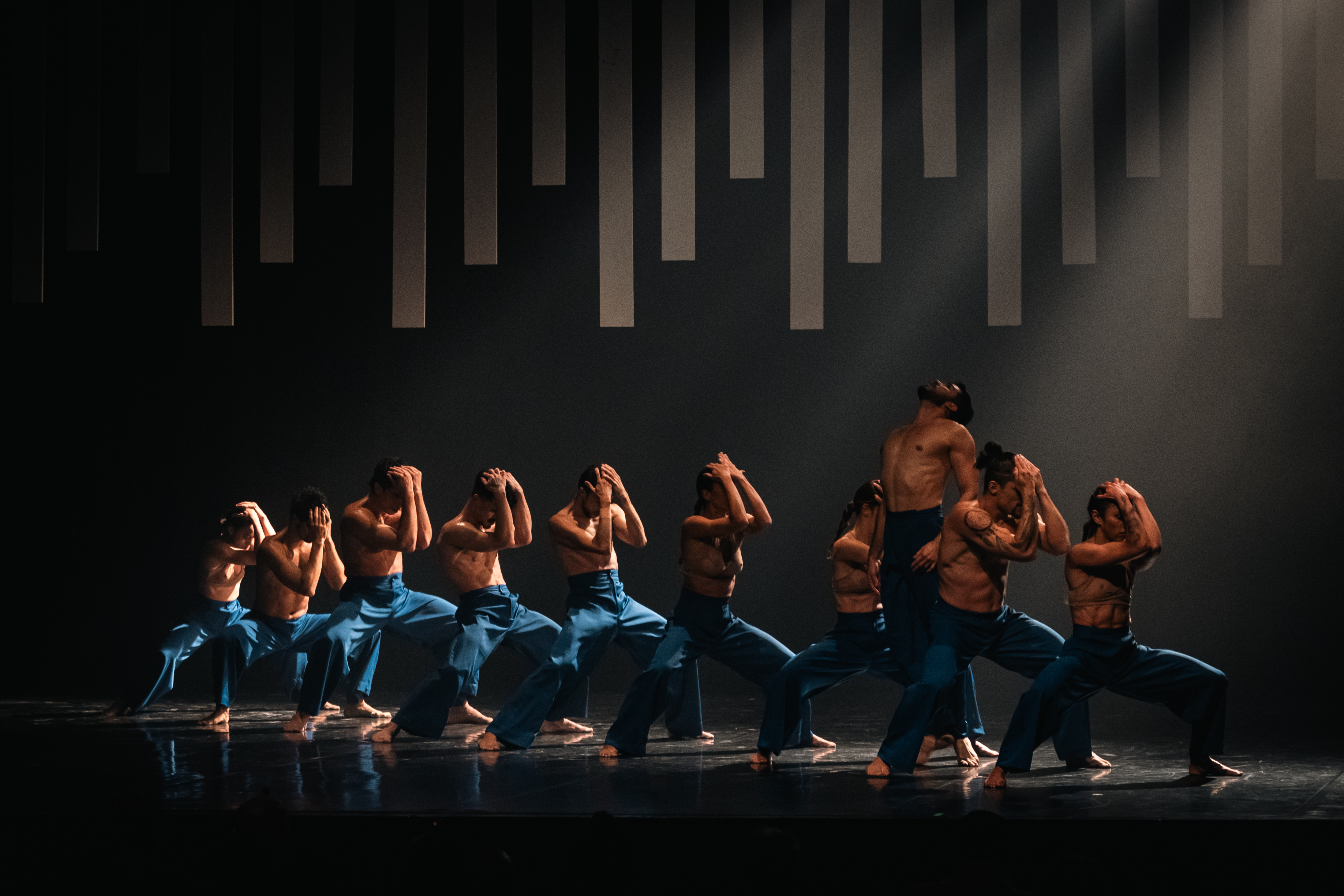 Turnê do BTG leva dança contemporânea a Arapongas e Jacarezinho com ‘V.I.C.A’. e ‘Castelo’