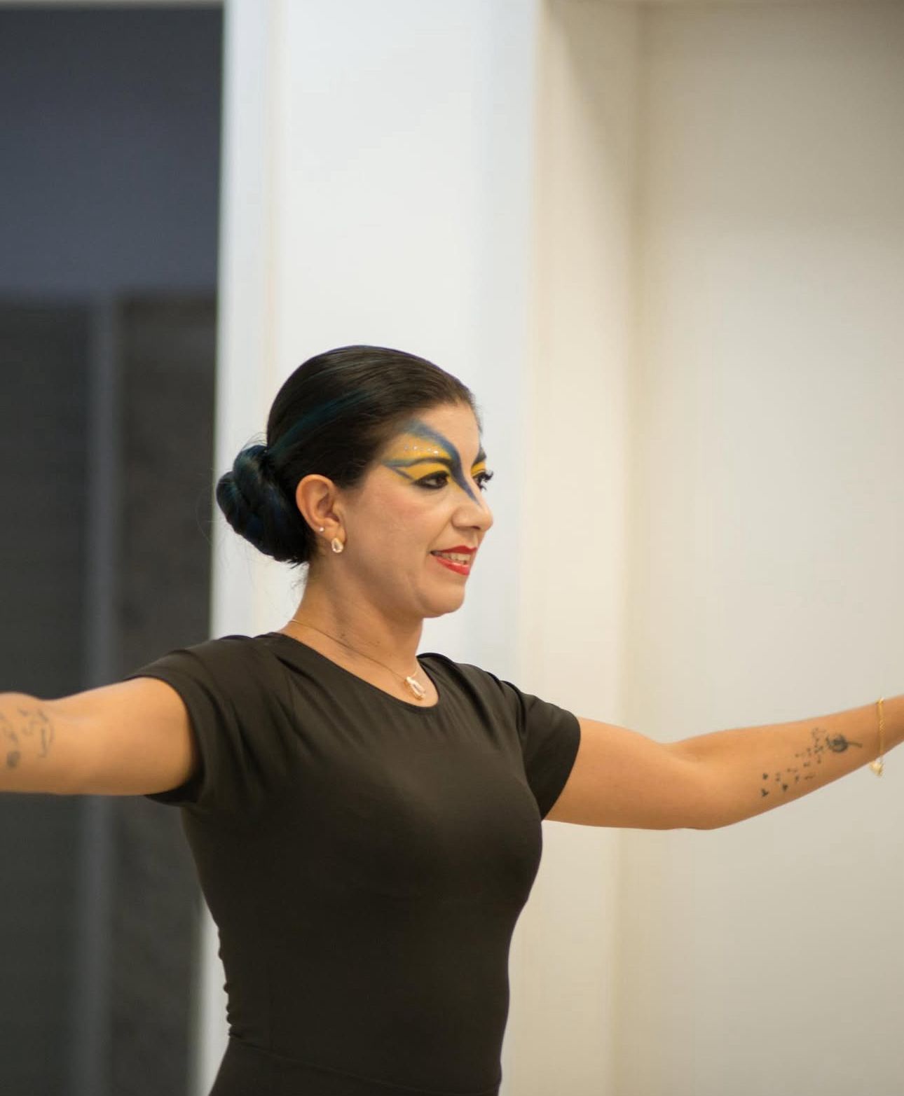  Escola Kaesemodel de Danças apresenta "Homenagem ao Cirque du Soleil" no Guairinha