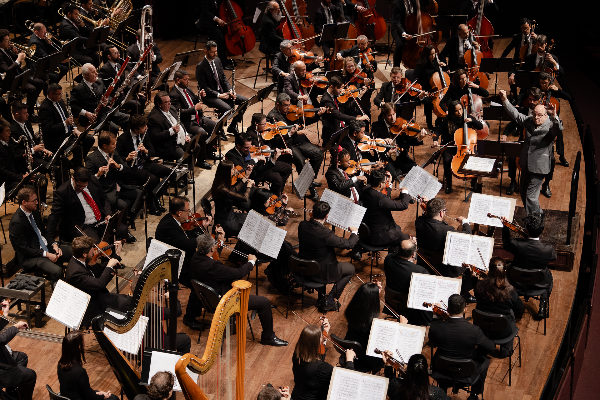 Orquestra Sinfônica do Paraná se apresenta com repertório de mestres do período clássico