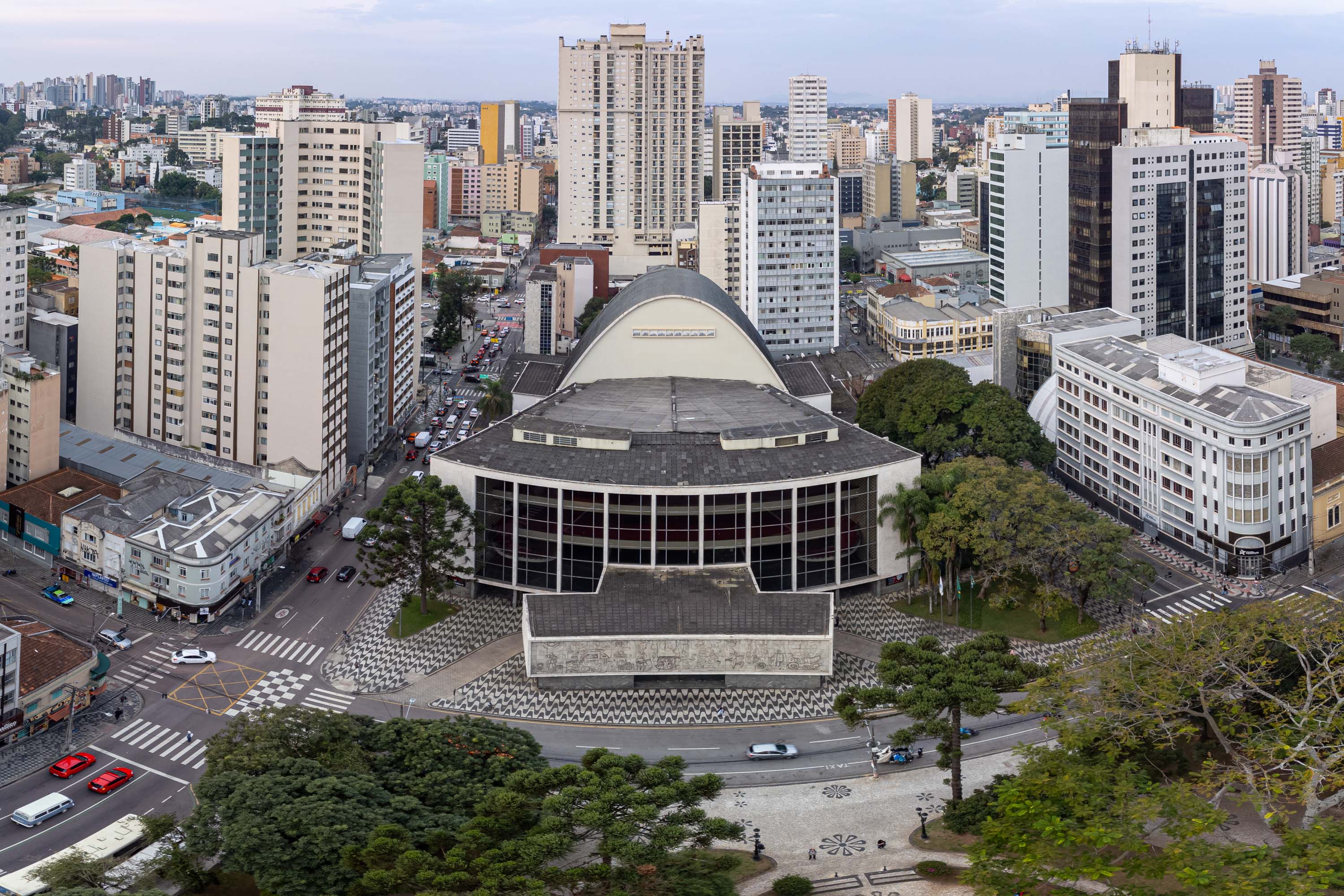 Teatro Guaíra será palco da abertura oficial do Natal de Curitiba 2025