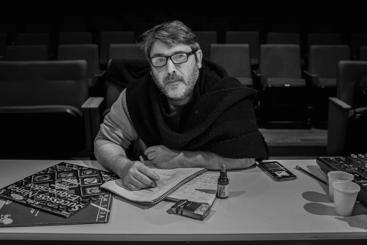 Paraná se despede de Mauricio Vogue, um dos grandes nomes do teatro e da música paranaense.