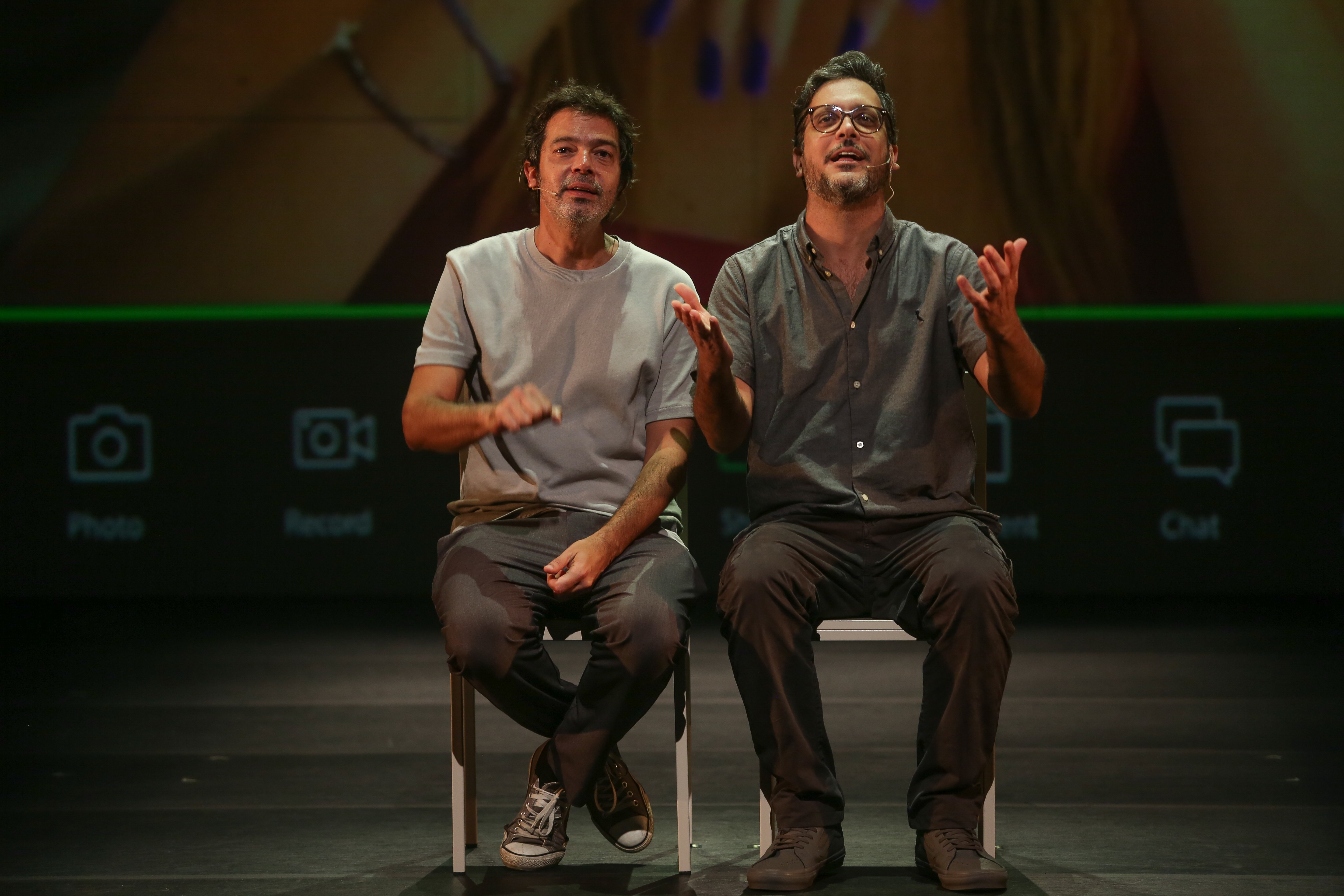 Lucio Mauro Filho e Bruno Mazzeo celebram a amizade e legado familiar em "Gostava Mais Dos Pais", no Guairão