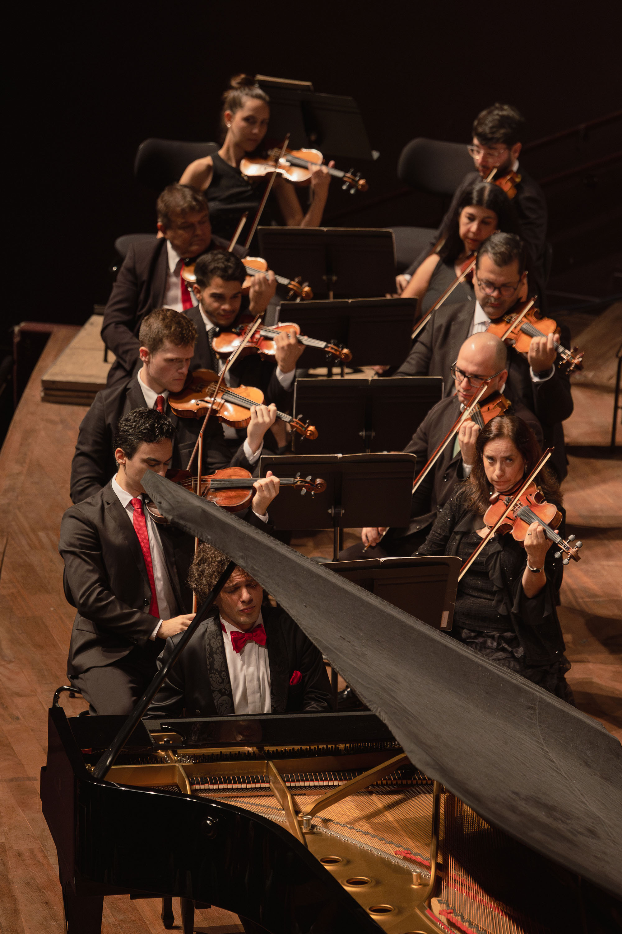 A Orquestra Sinfônica do Paraná em mais uma apresentação da Série Ouro traz ao palco do Guaírão o universo de Gershwin.