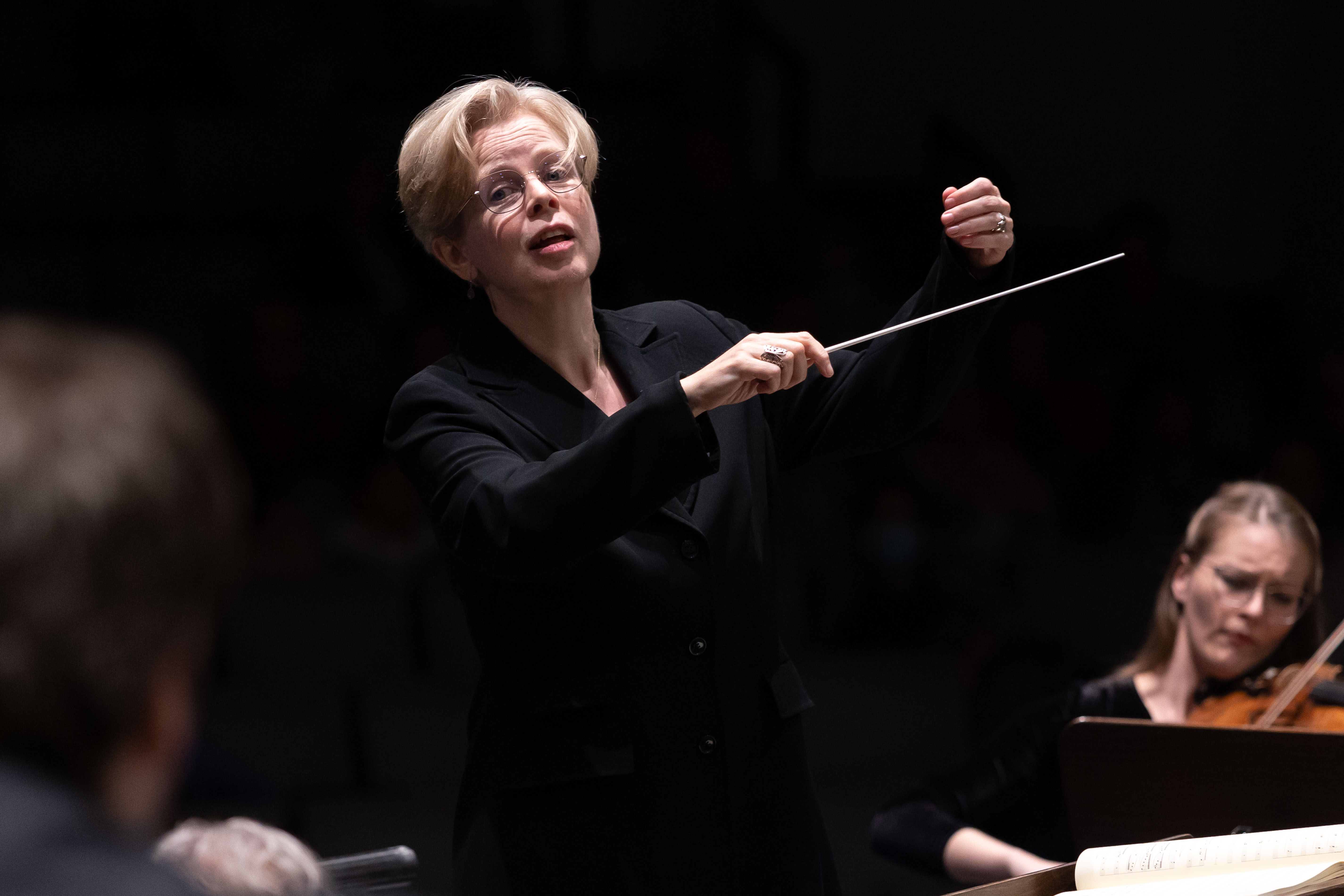 Orquestra Sinfônica do Paraná recebe maestros internacionais em série especial de concertos no mês de agosto