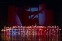 Alunos da Escola de Dança Teatro Guaíra apresentando, pela primeira vez, o espetáculo no fim do ano passado 