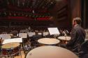 Orquestra realiza concerto didático no palco do Guairão