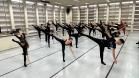 Alunos e bailarinos da companhia Focus durante a oficina
