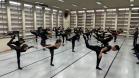 Alunos e bailarinos da companhia Focus durante a oficina