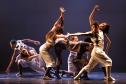 Contraponto é um espetáculo formado por duas coreografias: Castelo e Anima - imensaidão adentro