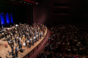 Orquestra Sinfônica do Paraná abre temporada 2025 no palco do auditório Bento Munhoz da Rocha 