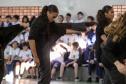 Escola de Dança Teatro Guaíra encanta mais de 850 alunos com espetáculo em colégio estadual