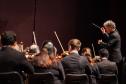 Com regência do holandês Vincent de Kort, Orquestra Sinfônica do Paraná encanta Curitiba