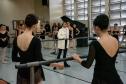 Ex-aluna do Guaíra, primeira bailarina do Philadelphia Ballet retorna para aula especial