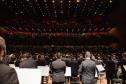 Casa cheia: Orquestra Sinfônica do Paraná emociona com obras de Strauss e convidados internacionais no Guairão