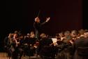 Orquestra Sinfônica do Paraná lota o Guairão em concerto matutino com a participação de pianista português