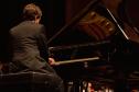 Orquestra Sinfônica do Paraná lota o Guairão em concerto matutino com a participação de pianista português