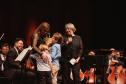 Emoção e despedida marcam concerto da Orquestra Sinfônica do Paraná que teve como tema a amizade