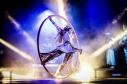 Guairão recebe o show artístico "Universo Cásuo", com sessões únicas neste domingo