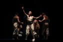 Balé Teatro Guaíra emociona plateia lotada na abertura do Festival de Dança de Londrina