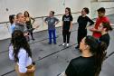 Teatro Guaíra oferece curso gratuito de técnicas corporais para artistas do movimento