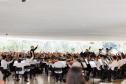 Orquestra Sinfônica do Paraná apresenta neste sábado (26) repertório que celebra a música e a cultura paranaense no Auditório do MON