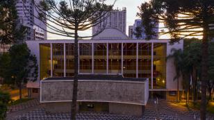 fachada Teatro Guaíra