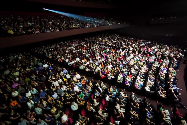 Público no Guairão