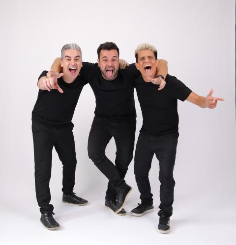 Grupo “Embrulha Pra Viagem”, desembarca em Curitiba com humor afiado e sucesso de público