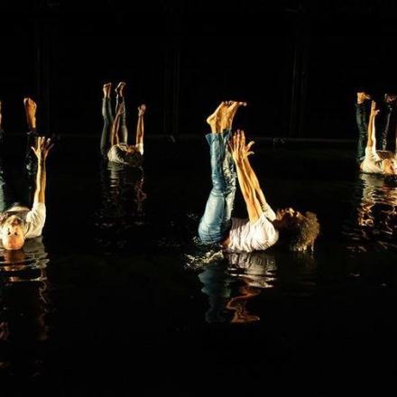 A BOCA QUE TUDO COME TEM FOME (DO CÁRCERE ÀS RUAS)