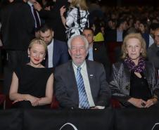 No Teatro Guaíra, em Curitiba, pela primeira vez no Brasil, a Companhia Nacional de Canto e Dança Śląsk, da Polônia, se apresentou ao lado do Balé Teatro Guaíra e do Grupo Polônes do Paraná Wisła. 