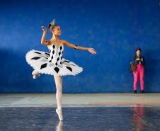 Grupo de dança EDTG se apresenta em escolas