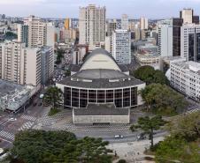 Fachada atual do Centro Cultural Teatro Guaíra