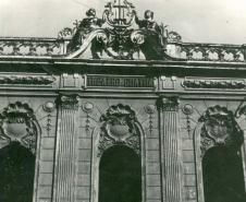 Fachada do Teatro Guayrá