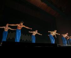 Companhia Balé Teatro Guaíra em apresentação de Castelo
